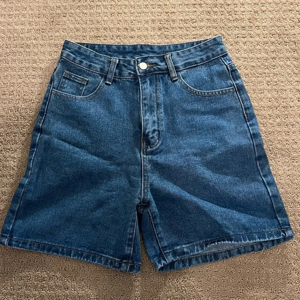 Shein Jean Shorts Size Small US 4